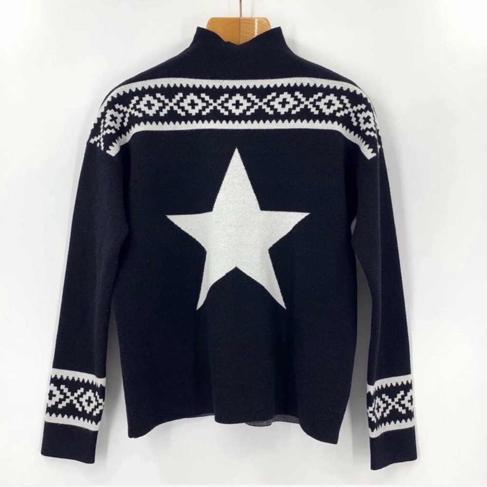Tahari black and white sweater